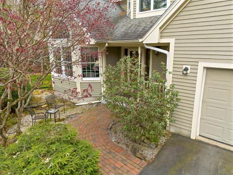 13 Baxter Lane Brunswick ME 04011