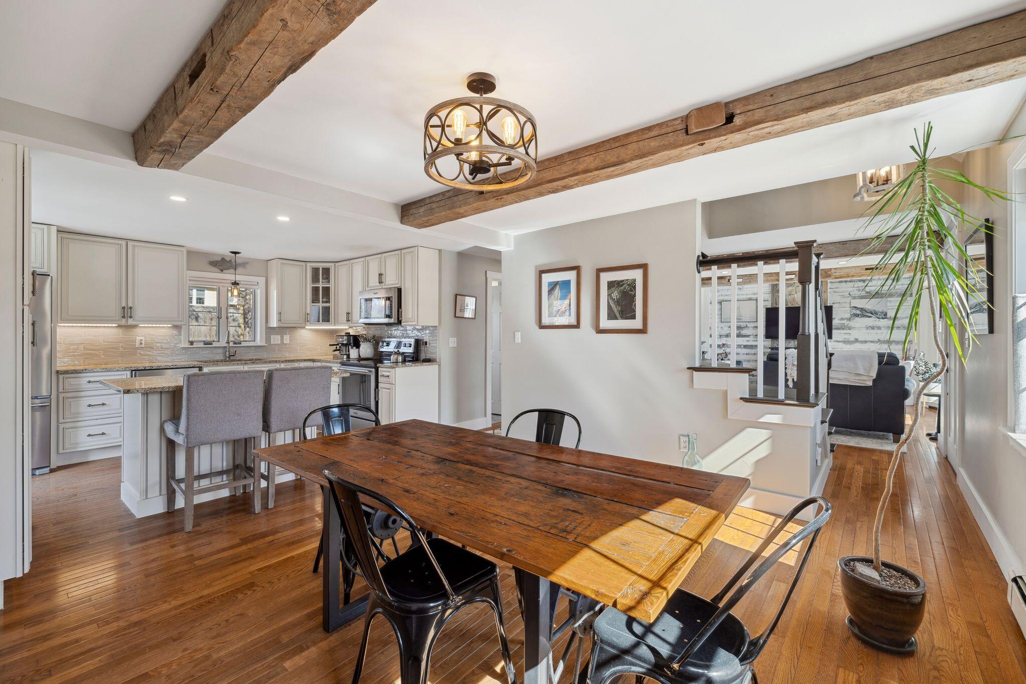 6 Pheasant Court York ME 03909