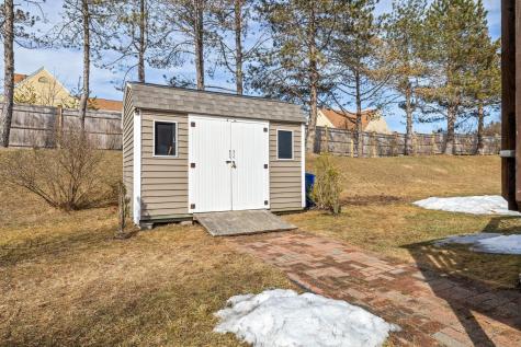 6 Pheasant Court York ME 03909