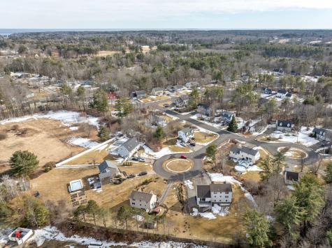 6 Pheasant Court York ME 03909