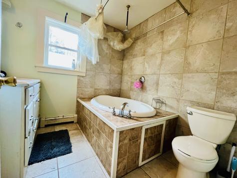 516 Greenwood Road Norway ME 04268