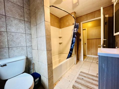 516 Greenwood Road Norway ME 04268