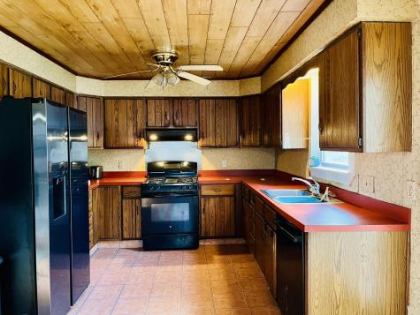 516 Greenwood Road Norway ME 04268