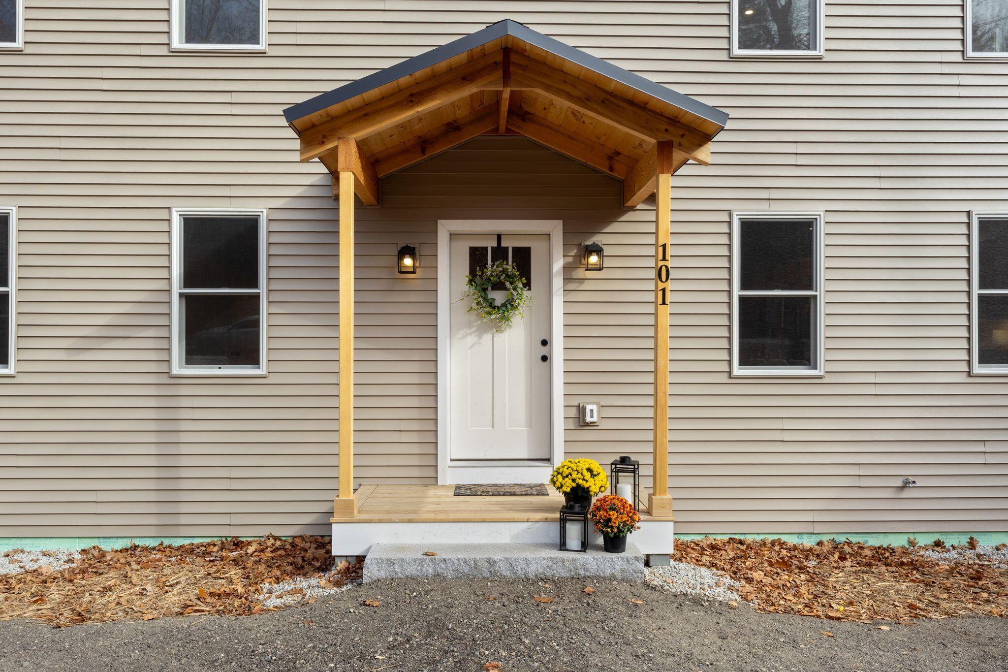 101 Goodrich Road Hebron ME 04238