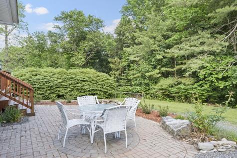 96 Leighton Road Falmouth ME 04105
