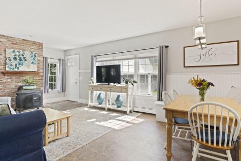 96 Leighton Road Falmouth ME 04105
