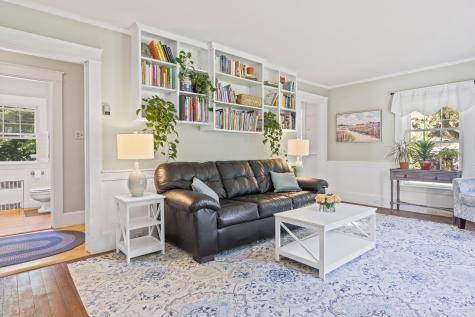 96 Leighton Road Falmouth ME 04105