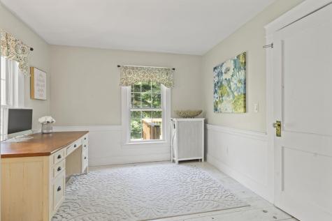 96 Leighton Road Falmouth ME 04105