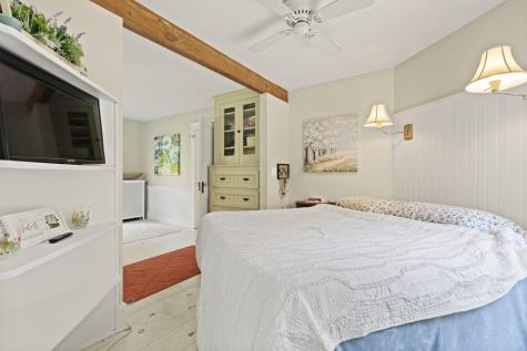 96 Leighton Road Falmouth ME 04105