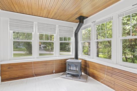 96 Leighton Road Falmouth ME 04105