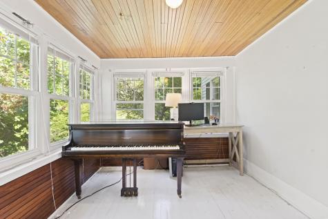 96 Leighton Road Falmouth ME 04105