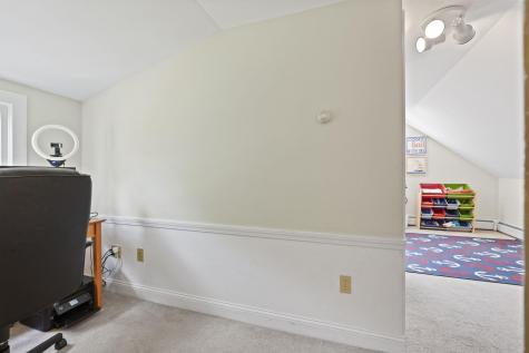 96 Leighton Road Falmouth ME 04105