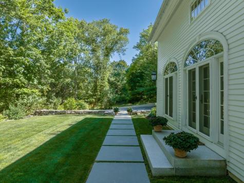 14 Old Westport Lane Blue Hill ME 04614