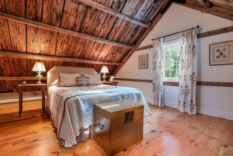 14 Old Westport Lane Blue Hill ME 04614