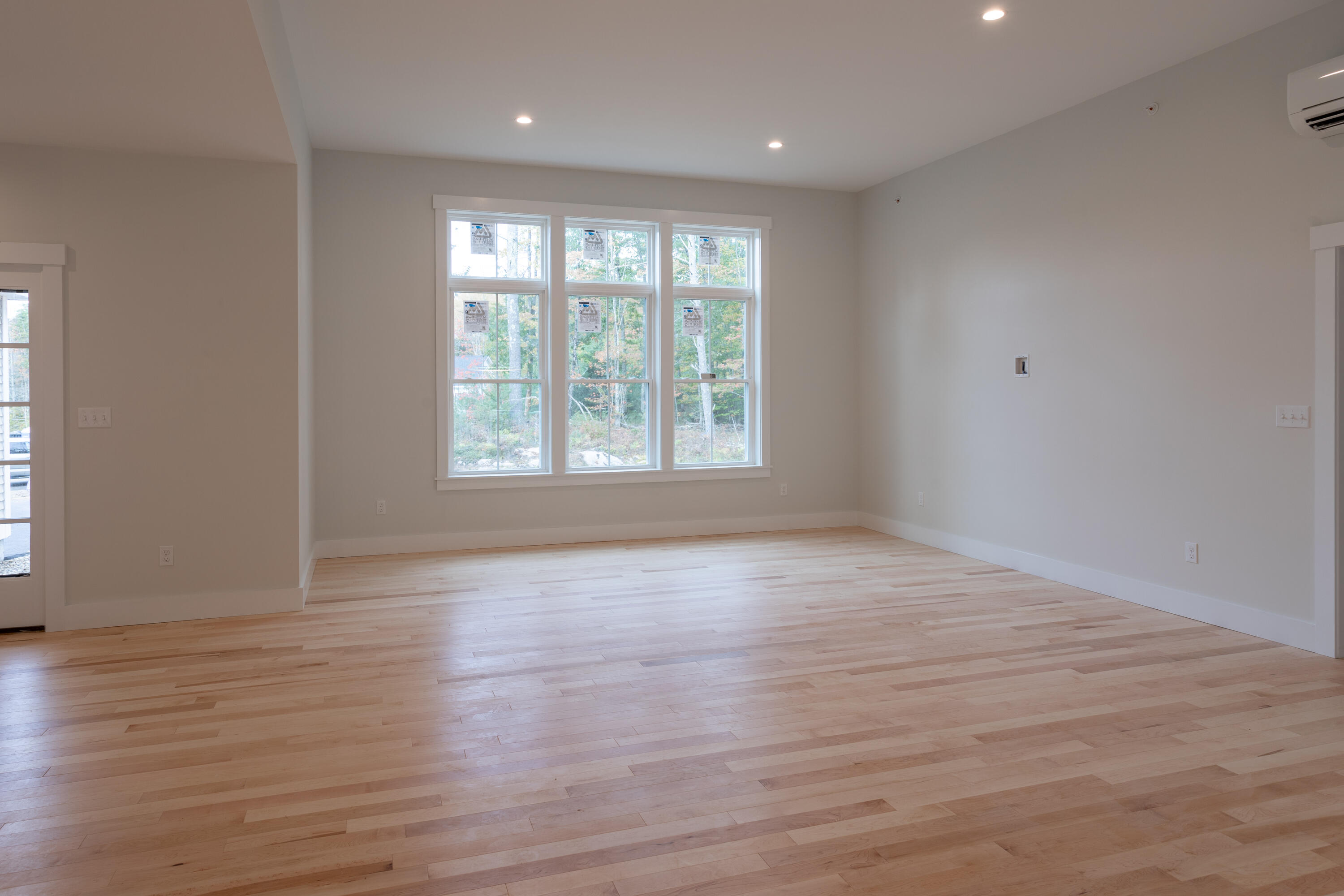 15 Lessard Circle Arundel ME 04046