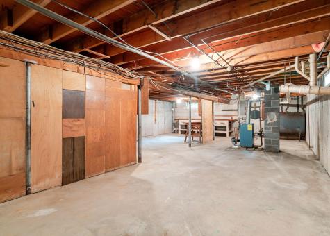 919 College Street Lewiston ME 04240