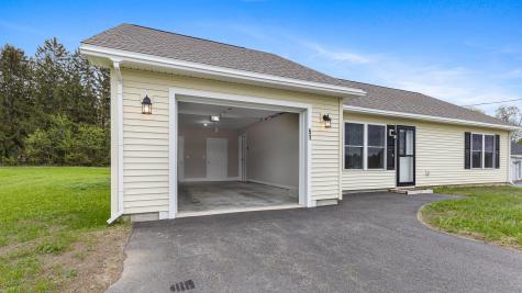 51 Stearns Farm Road Hampden ME 04444