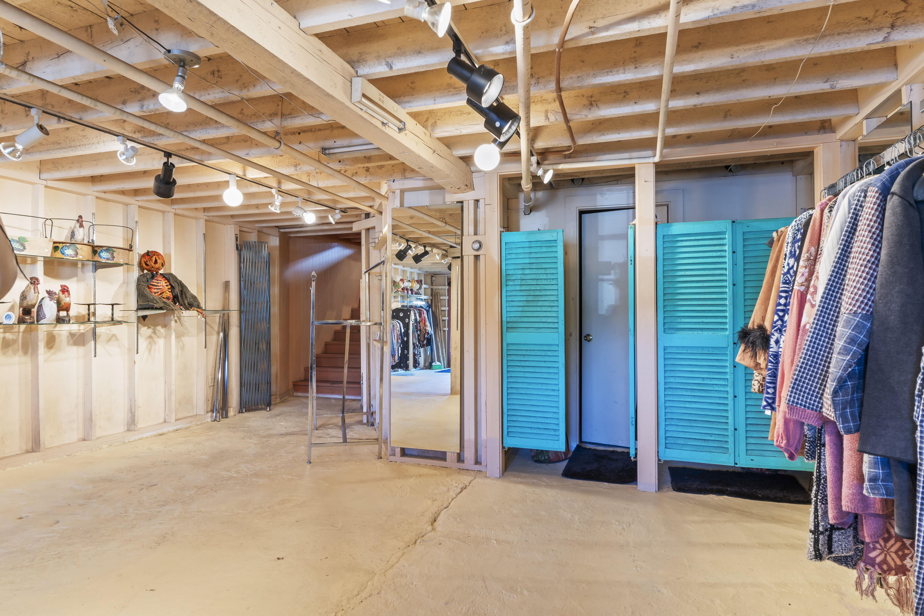 27 Townsend Avenue Boothbay Harbor ME 04538