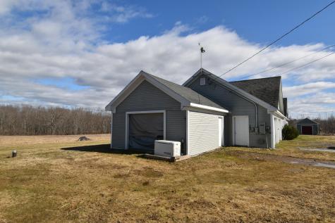 8 Bean Lane Detroit ME 04929