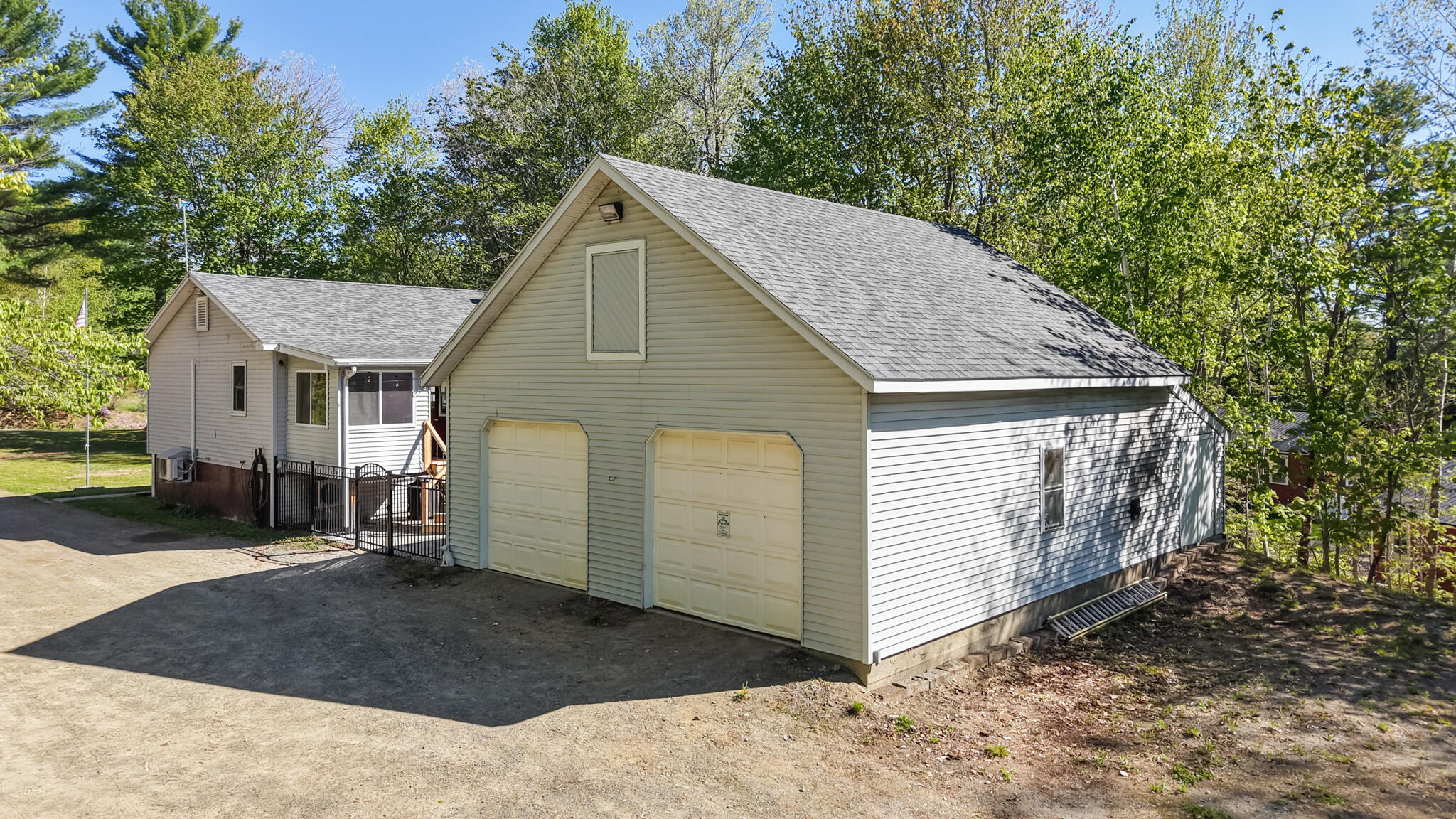 36 Vicki's Way Milford ME 04461