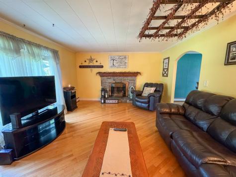 41 Caribou Road Passadumkeag ME 04475