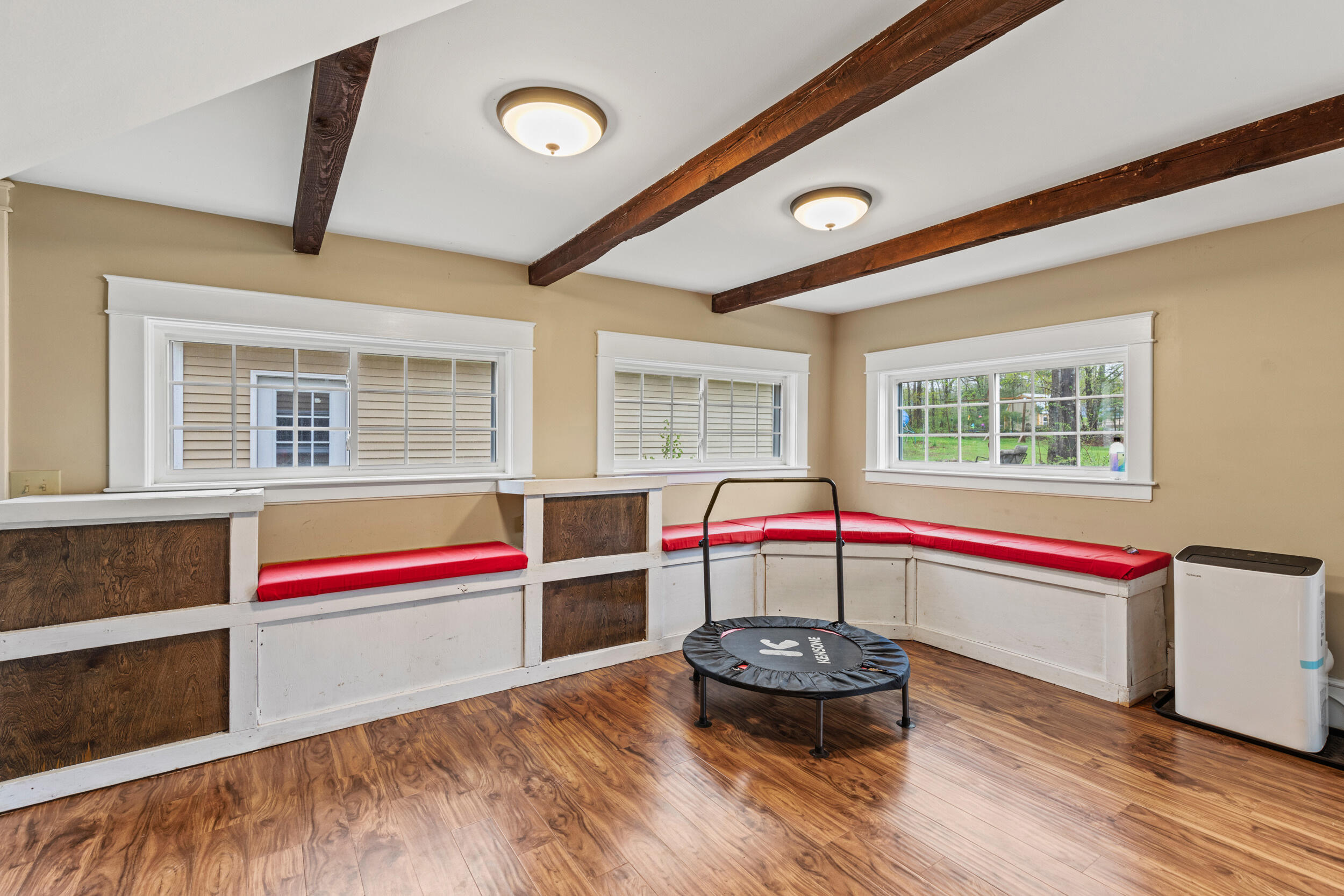 1191 Lakeview Drive China ME 04358