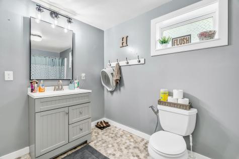 185 Liberty Road Washington ME 04574