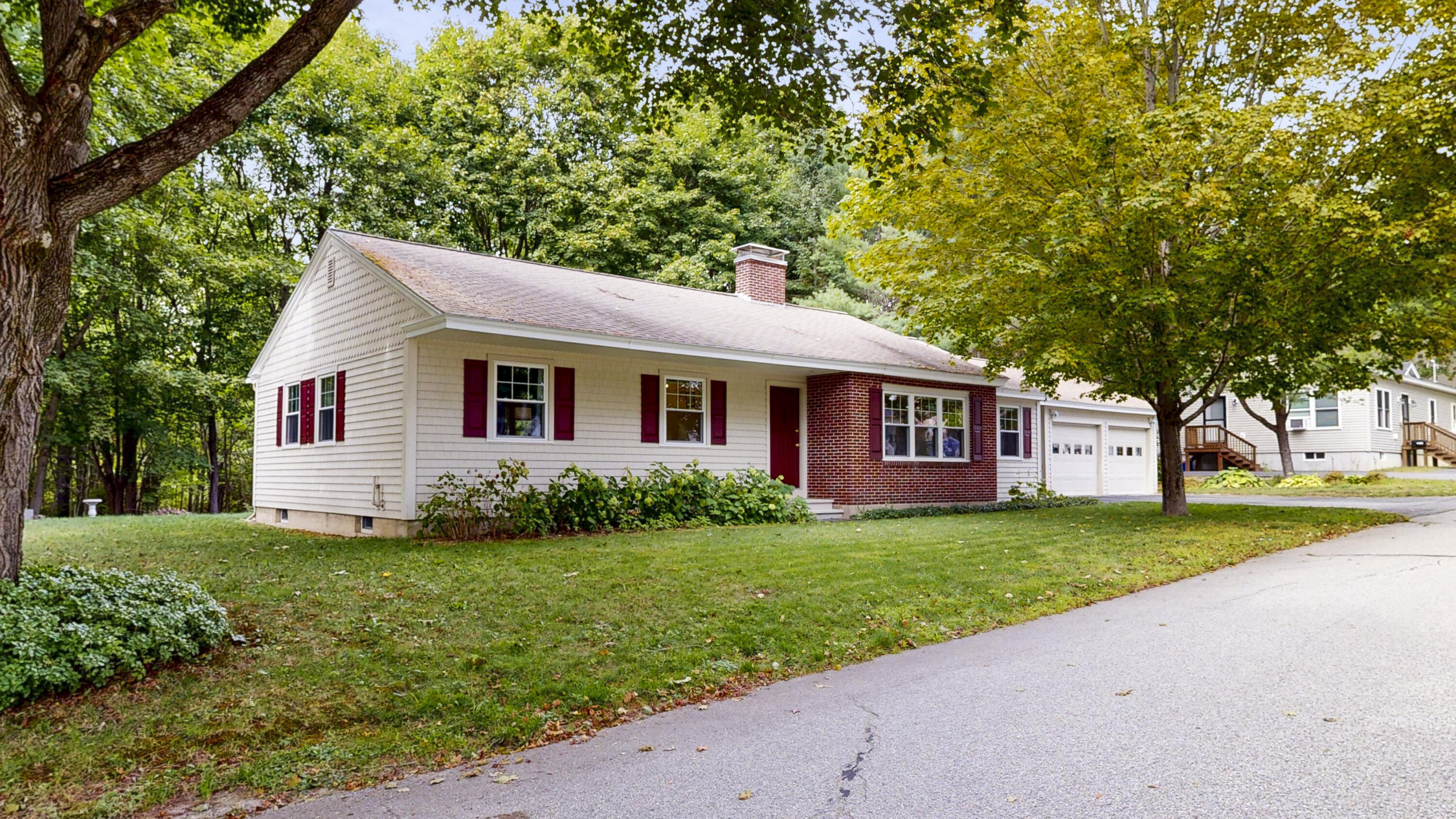 17 Sunset Avenue Auburn ME 04210
