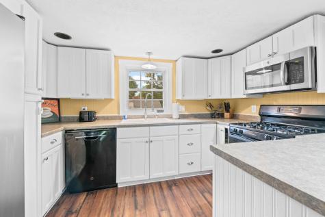 998 Lewiston Road West Gardiner ME 04345