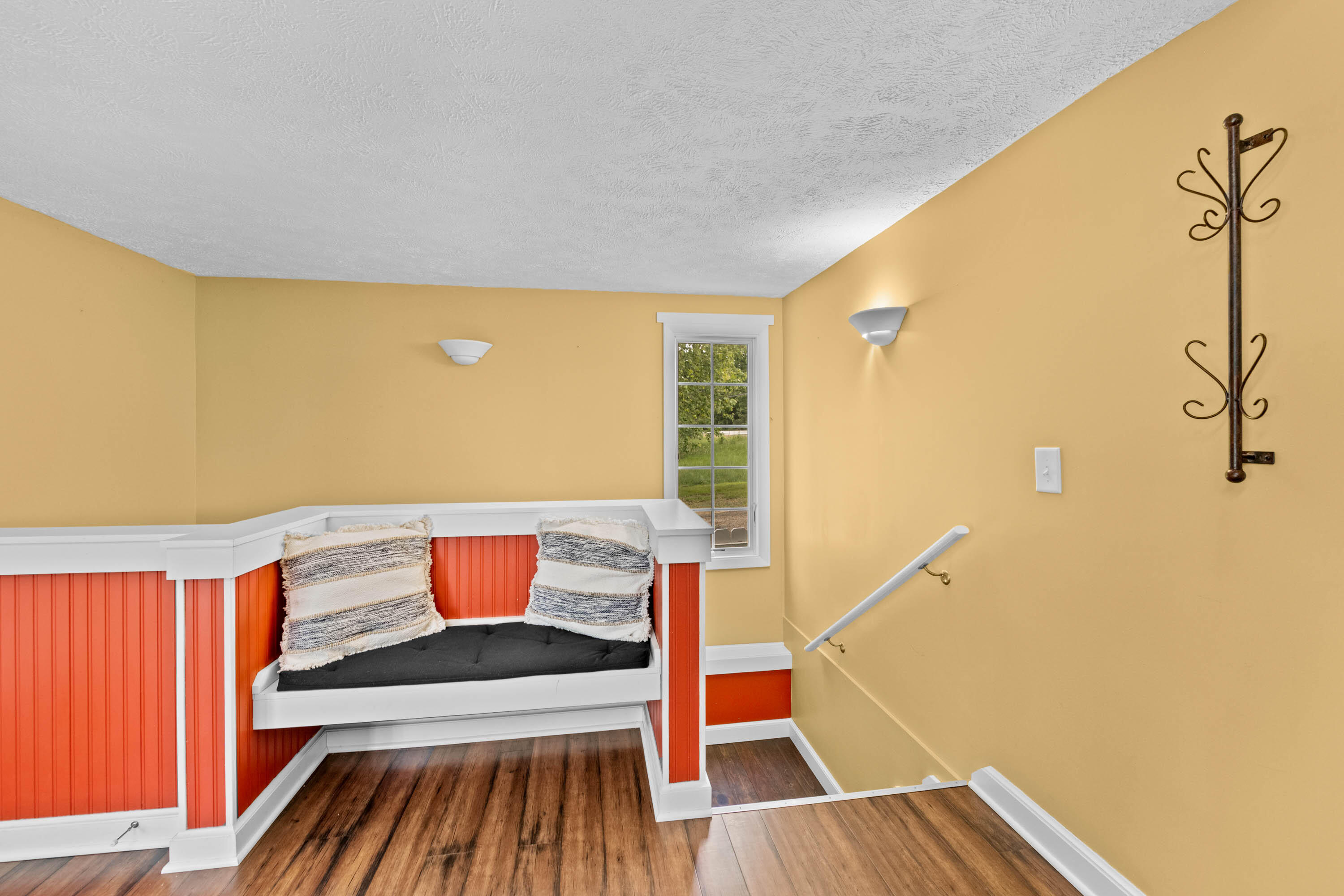 998 Lewiston Road West Gardiner ME 04345