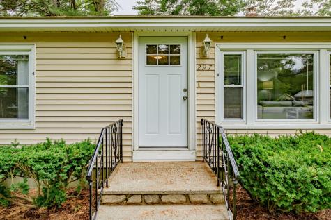 297 Shaker Road Gray ME 04039