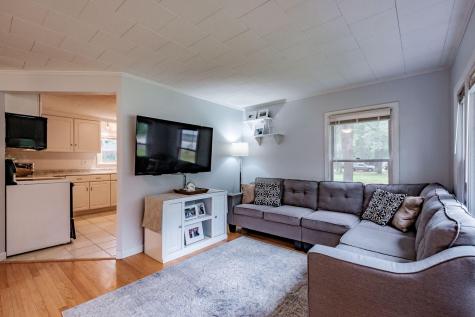 297 Shaker Road Gray ME 04039