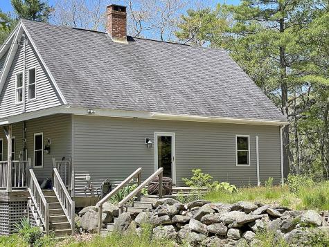 9 Tomcat Trail Edgecomb ME 04556