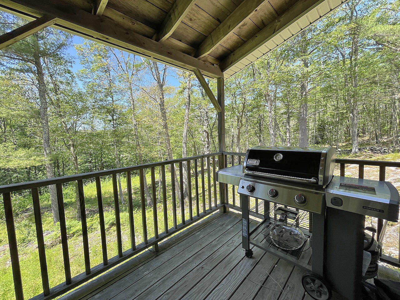 9 Tomcat Trail Edgecomb ME 04556