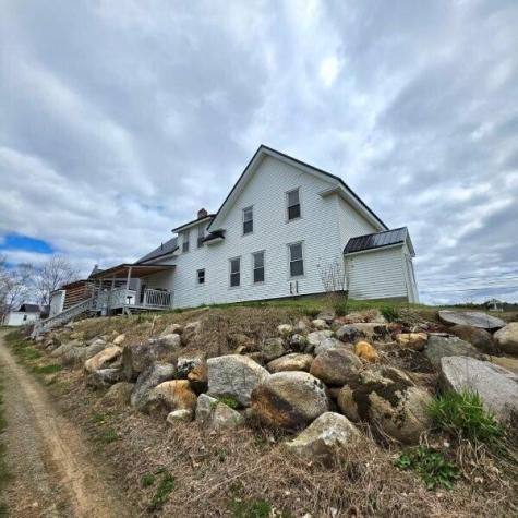866 Main Street Lincoln ME 04457