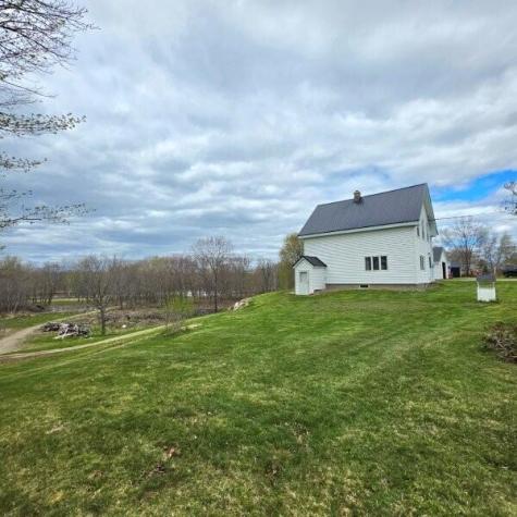 866 Main Street Lincoln ME 04457