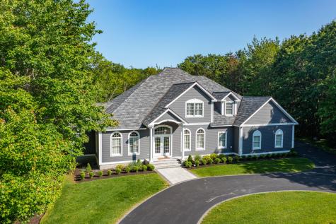 39 Oakmont Drive Falmouth ME 04105