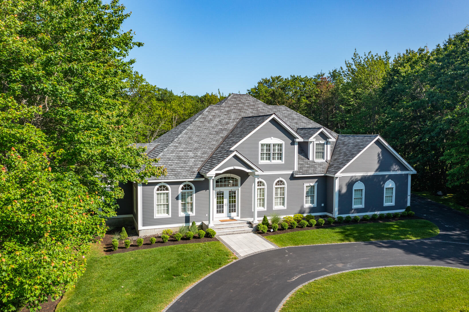 39 Oakmont Drive Falmouth ME 04105