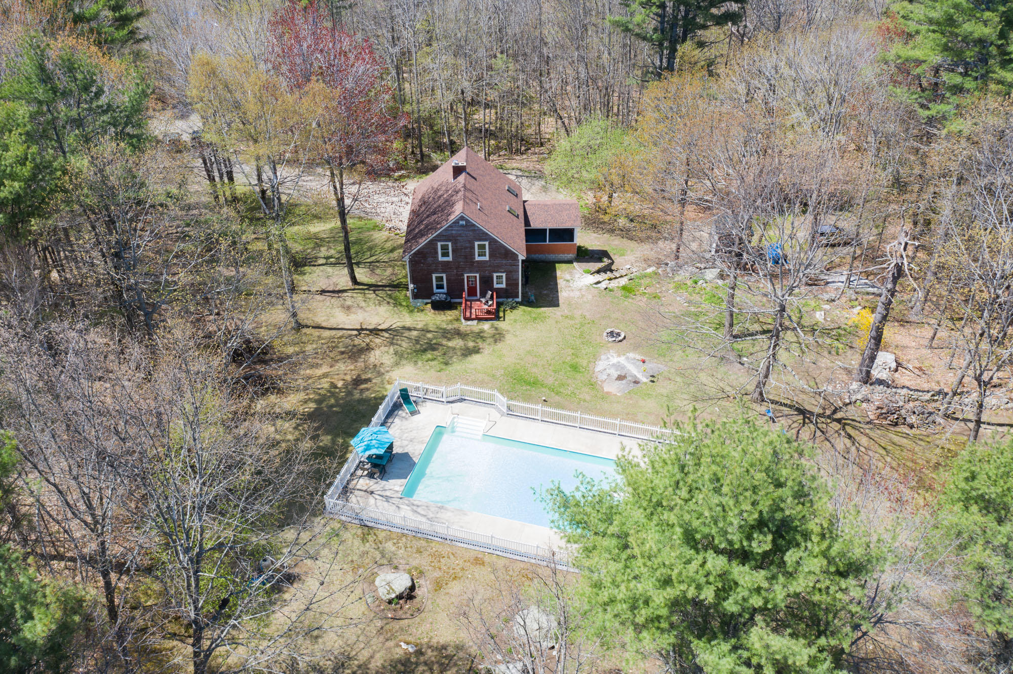 12 Fieldcrest Drive Raymond ME 04071