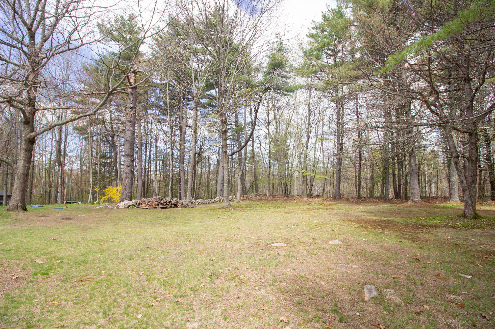 12 Fieldcrest Drive Raymond ME 04071