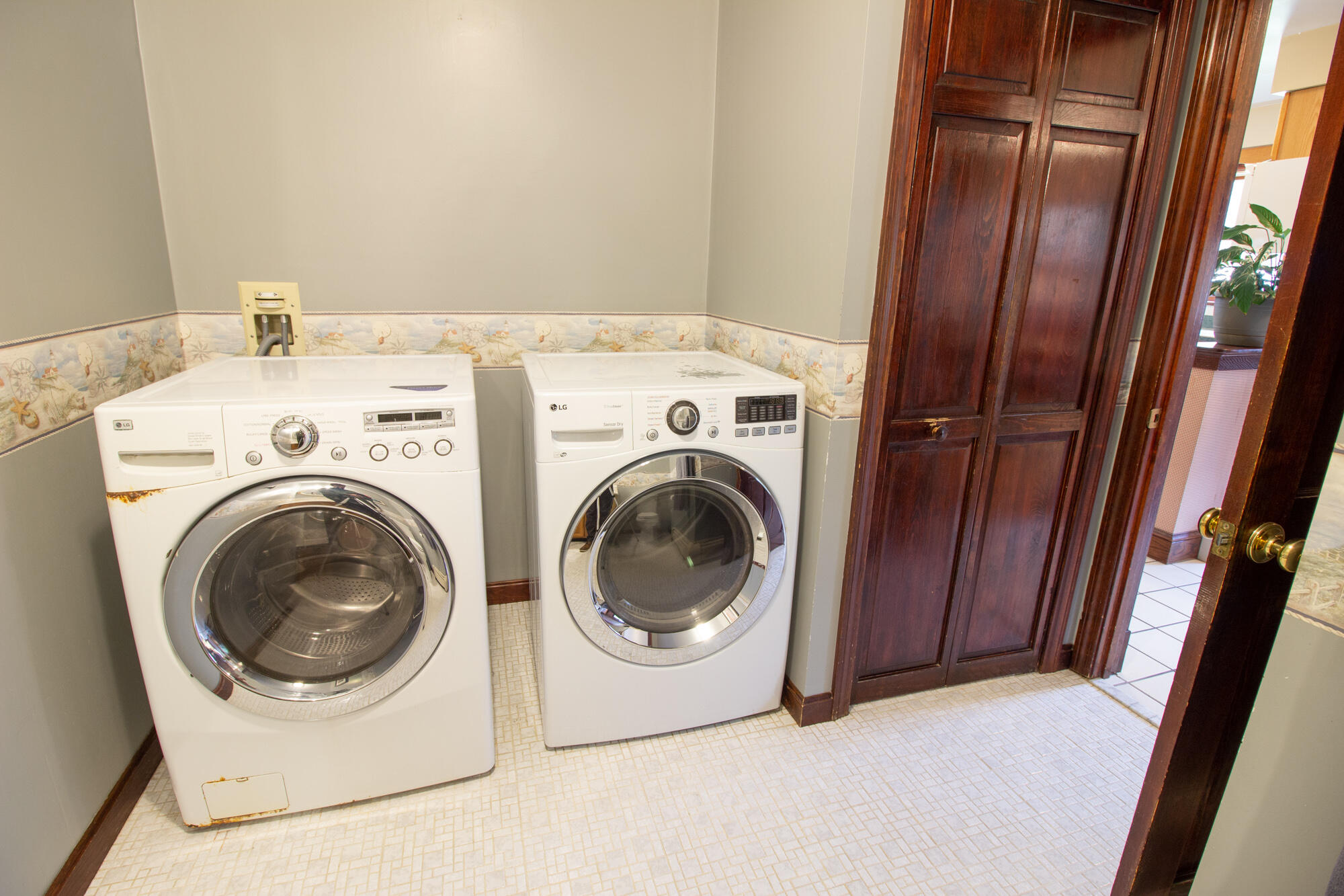 12 Fieldcrest Drive Raymond ME 04071