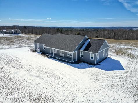 87 Yorktown Road Albion ME 04910