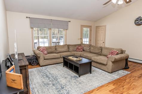 40 Deer Run Livermore ME 04253