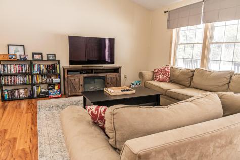 40 Deer Run Livermore ME 04253