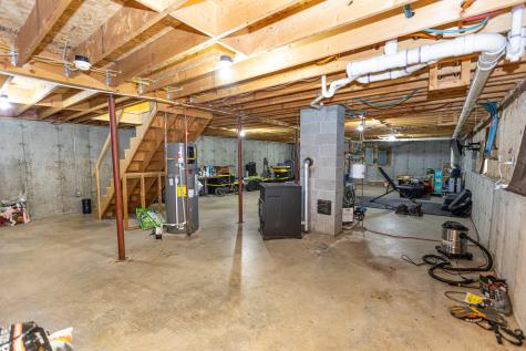 40 Deer Run Livermore ME 04253