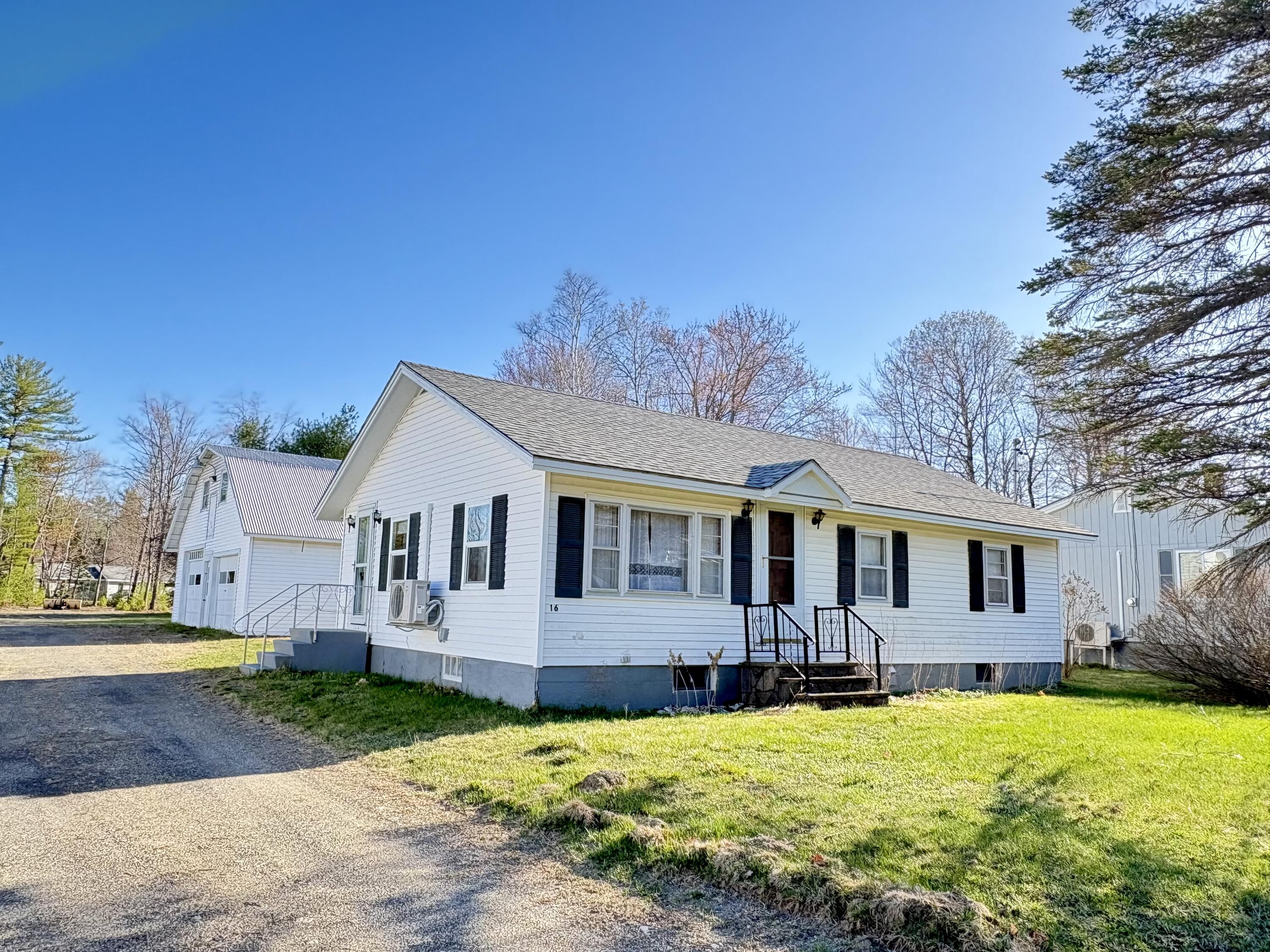 16 Lagrange Road Howland ME 04448