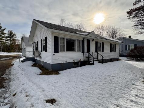 16 Lagrange Road Howland ME 04448