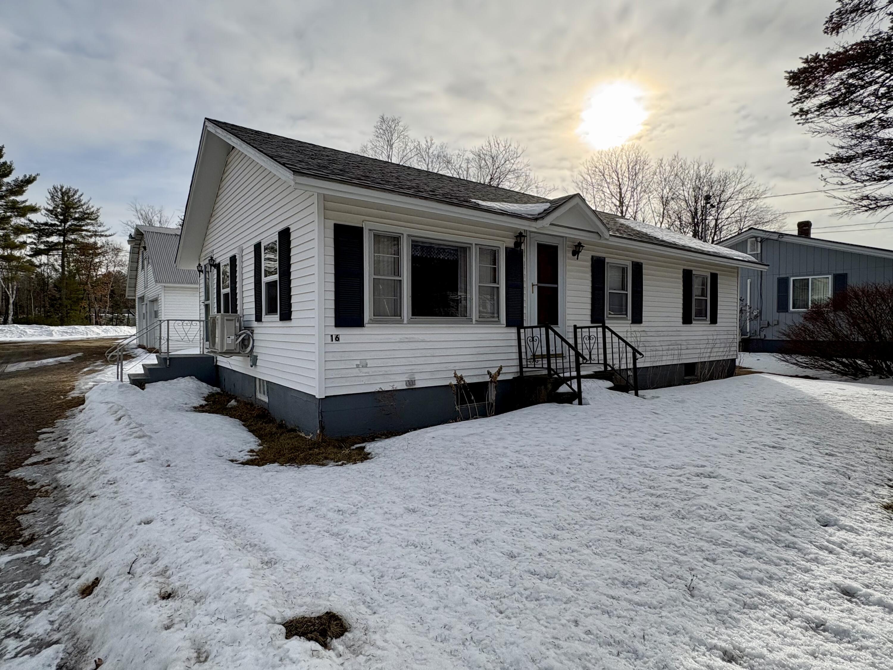 16 Lagrange Road Howland ME 04448