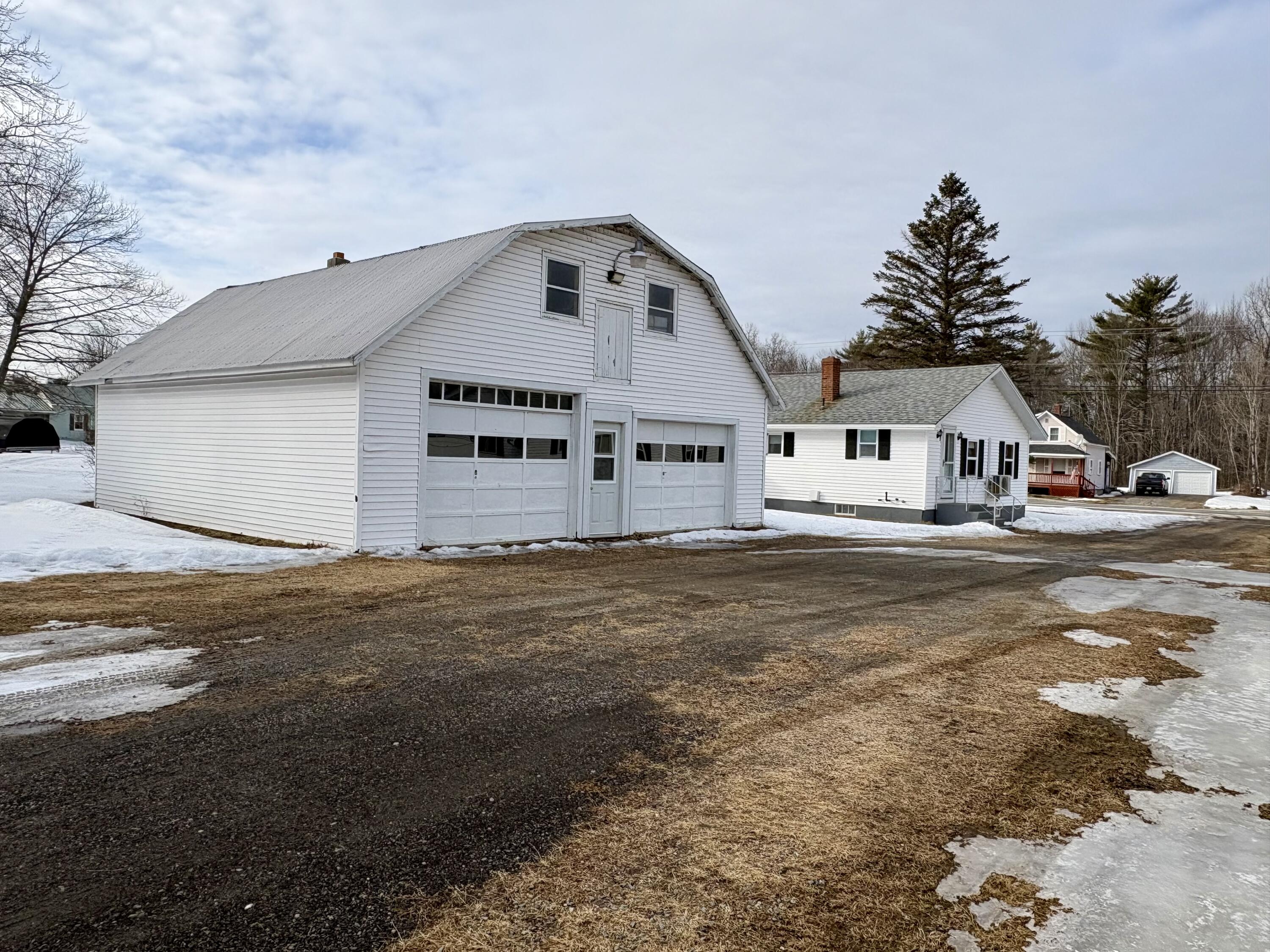 16 Lagrange Road Howland ME 04448