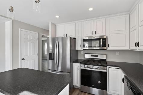 13 Mathew Way Scarborough ME 04074